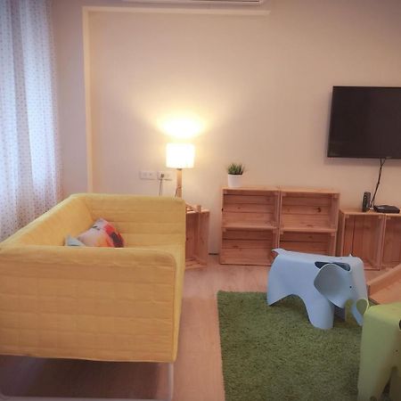 Hotel Ho.Me-Easyhouse Tainan Esterno foto